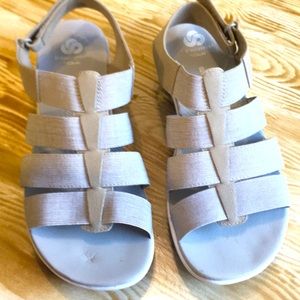 Clarks Sandals size 9 wide.